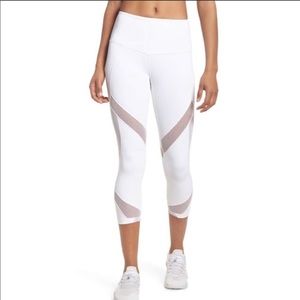 Zella Moroccan crop leggings White